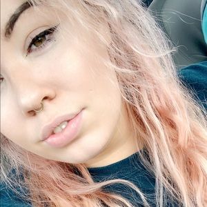 Meet your Posher, Megan